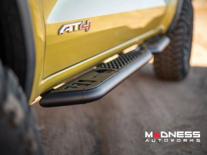 GMC Canyon Side Steps - OE Plus - Crew Cab GMC Canyon Side Steps - OE Plus - Crew Cab